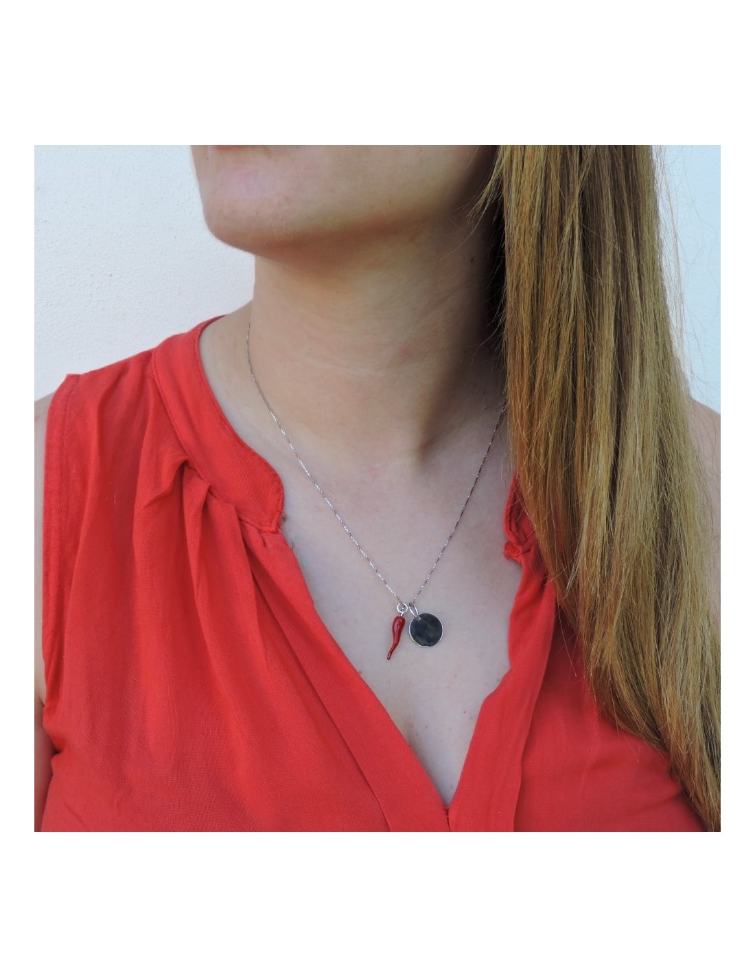 Red hot sale horn necklace